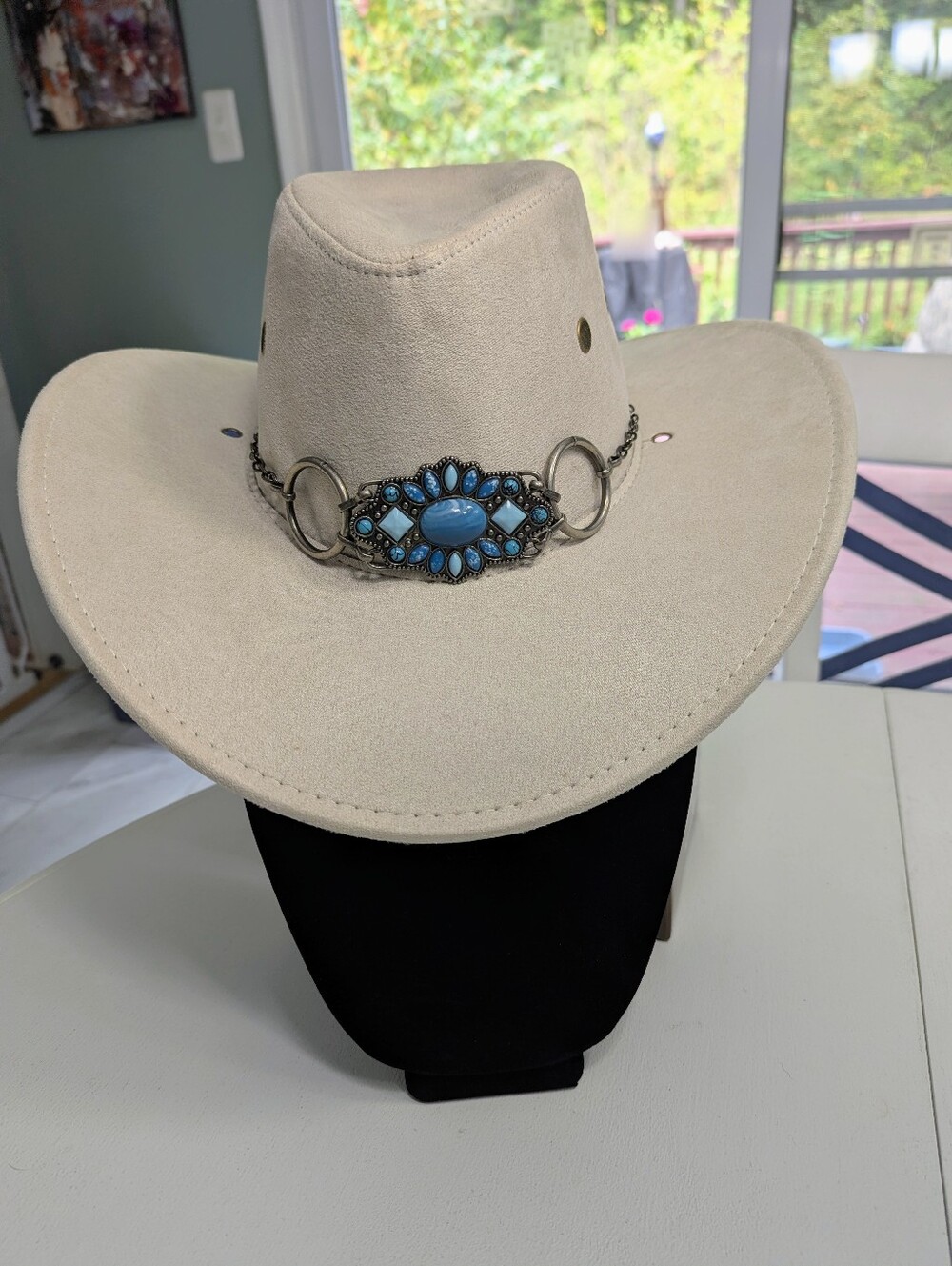 Cream Western Cowboy Cowgirl Faux Suede Hat with Faux Turquoise Accents NWT OOAK